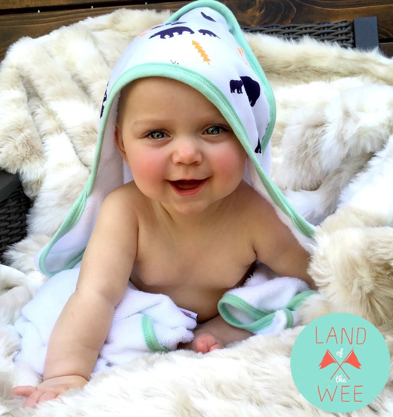 All I Can Bear - Bamboo Hooded Towels for Newborn Baby - 2 Pack - Luxuriously Soft & Ultra Absorbent Baby Bath Towel with Hood and Bonus Wet Dry Bag Included