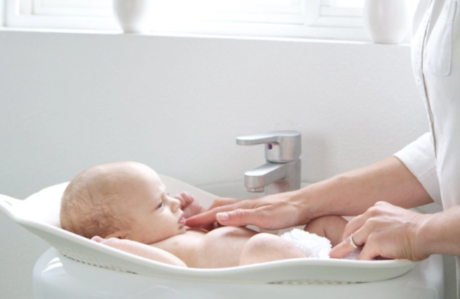 Baby Bath Tub - Portable - Puj Flyte
